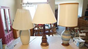 lot 53 image: Lot of 3 Lamps