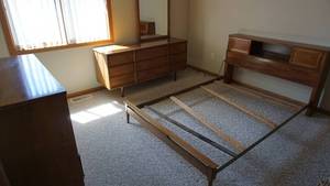 lot 55 image: Bedroom Furniture