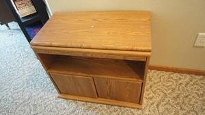lot 85 image: Microwave Stand