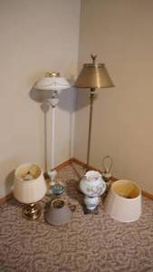 lot 109 image: LampsShades