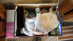 lot 116 image: Shoe Polishes, Creams and Brushes