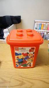 lot 124 image: Lego Toys
