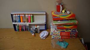lot 127 image: Art Supplies