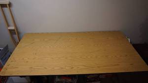 lot 139 image: Folding Table with 7 Folding Chairs