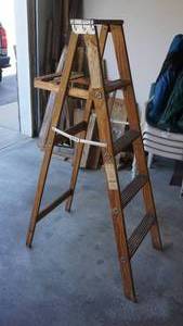 lot 154 image: Wood Step Ladder