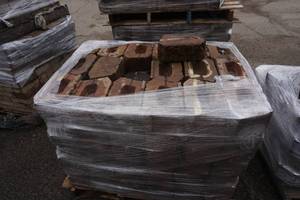 1 - Pallet Reclaimed Red Retaining Wall Block