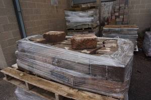 1 - Pallet Reclaimed Red Retaining Wall Block