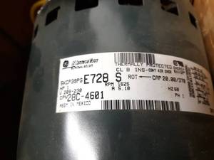 lot 1514 image: NEW GE Electric Motor - 1 HP - 1 Phase