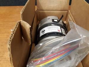lot 1524 image: NEW US Motors Electric Motor - 12 HP - 1 Phase