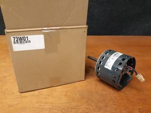 lot 1526 image: NEW genteq Electric Motor - 12 HP - 1 Phase