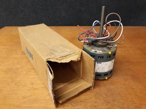 lot 1531 image: NEW FASCO  Electric Motor - 34-12-13 HP - 1 Phase