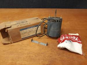 lot 1535 image: GE Electric Motor - 130 HP - 1 Phase