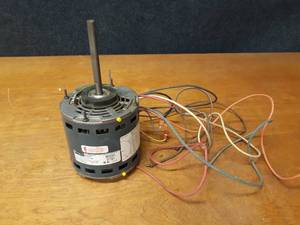 lot 1556 image: FASCO Electric Motor - 12 to 15 HP - 1 Phase