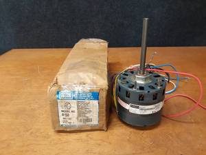 lot 1571 image: NEW FASCO Electric Motor - 14 to 16 HP - 1 Phase