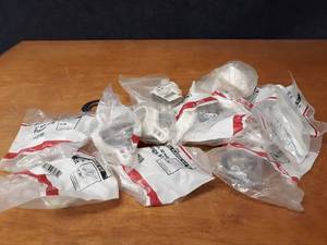 lot 1607 image: Lot of (14) Sioux Chief 2 Sch40 Urinal Flange Kits