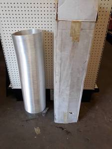 lot 1621 image: 9 x 34 Aluminum Flexible Duct
