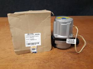 lot 1632 image: Navien Tankless Water Heater Pump KDP-CT1W0725
