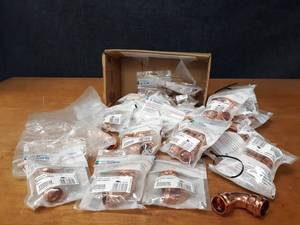 lot 1677 image: Large Lot of 45 Conex MaxiPRO Copper Refrigeration Fittings