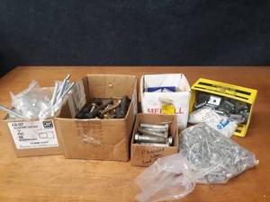 lot 1687 image: Lot of Assorted Bolts and Hardware