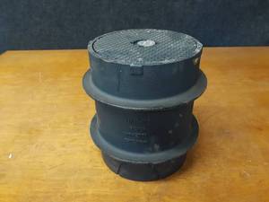 lot 1735 image: ZURN Cast Iron Drain Assembly - 8 Opening