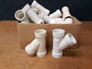 lot 1753 image: Lot of (20) 1-12  PVC DWV Wyes