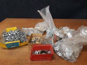 lot 1846 image: Large Lot of Assorted Hardware