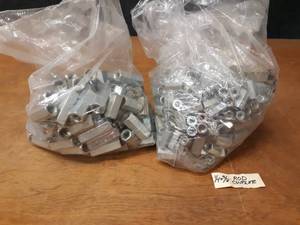 lot 1850 image: Large Lot of Threaded Rod Couplers - 12 x 12 & 14 x 38