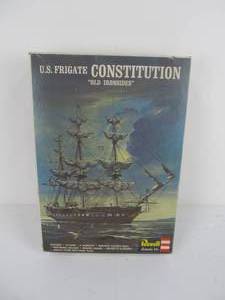 lot 3 image: Large Vintage Revell U.S. CONSTITUTION Old Ironsides Ship