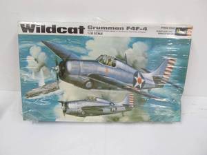 lot 6 image: Vintage Revell Grumman F4F-4 Wildcat