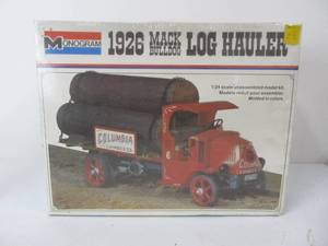 lot 18 image: Vintage Monogram 1926 Mack Bulldog Log Hauler