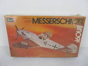 lot 68 image: Vintage Revell Messerschmitt BF109F