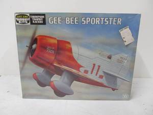 lot 91 image: Vintage Life-Like Thompson Trophy Racers Gee-Bee Sportster
