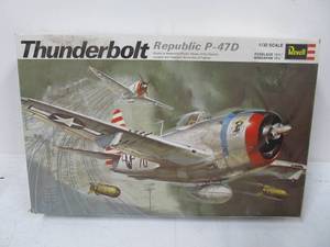 lot 97 image: Vintage Revell Republic P-47D Thunderbolt