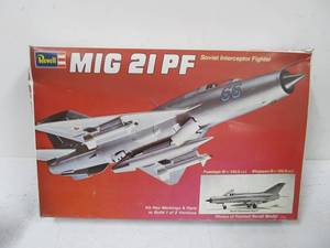 lot 142 image: Vintage Revell MIG 21 PF