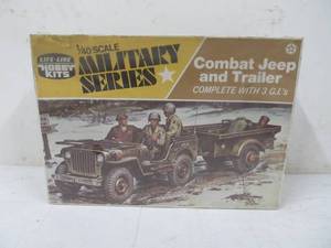 lot 165 image: Vintage Life-Like  Military Series Cobat Jeep and Trailer
