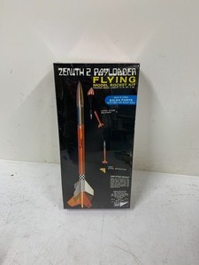 lot 82 image: Vintage MPC Zenith II Payloader Flying Model Rocket Kit