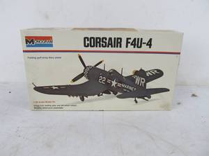 lot 237 image: Vintage Monogram Corsair F4U-4