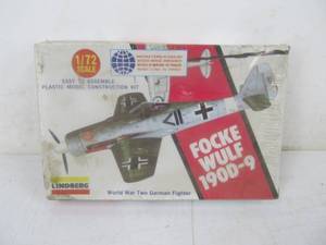 lot 244 image: Vintage Lindberg German Focke Wulf 190D-9