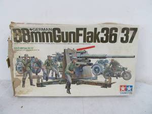 lot 273 image: Vintage Tamiya German 88mm Gun