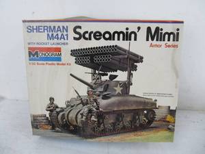 lot 286 image: Vintage Monogram Armor Series Sherman M4A1 Screamin Mimi wRocket Launcher