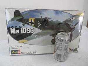 lot 290 image: Vintage Revell German Messerschmitt Me-109G 