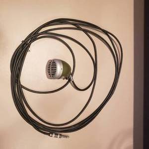 lot 19 image: Shure Model 520DX Harmonica Microphone