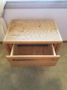 lot 107 image: Lovely Pine Side Table by Thornwood Furniture