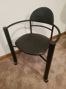 lot 170 image: Contemporary Black Chair