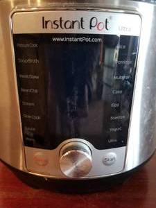 lot 91 image: Instant Pot Pressure Cooker Ultra 60