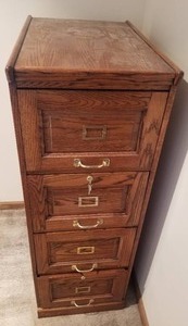 lot 111 image: Elegant Oak Filing Cabinet