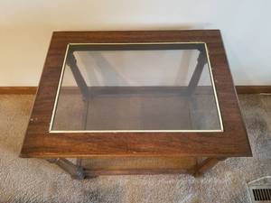 lot 118 image: Retro Glass Surface Side Table