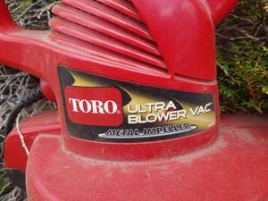 lot 164 image: Toro Ultra Blower Vac Model 51599