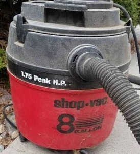 lot 167 image: 8 Gallon Shop Vac