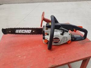 lot 161 image: Echo Chainsaw Model CS-305